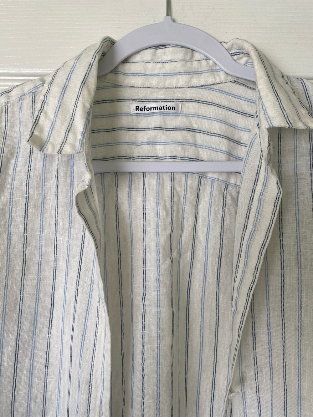 Reformation Preston Linen Shirt in Blue Jersey Stripe - Picture 4 of 11